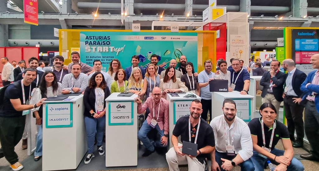 Asturias Startup Paradise delegation group photo at South Summit 2024 in Madrid, with CEEI Asturias and ASTUREX branding
